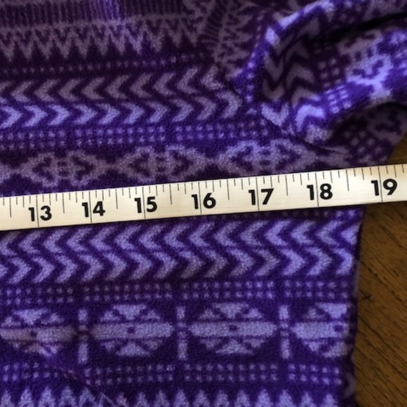 Women's Columbia Plush Purple Print T-Neck Top S - Picture 10 of 14